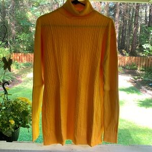 Women’s Yellow Turtleneck CableKnit Sweater NWOT